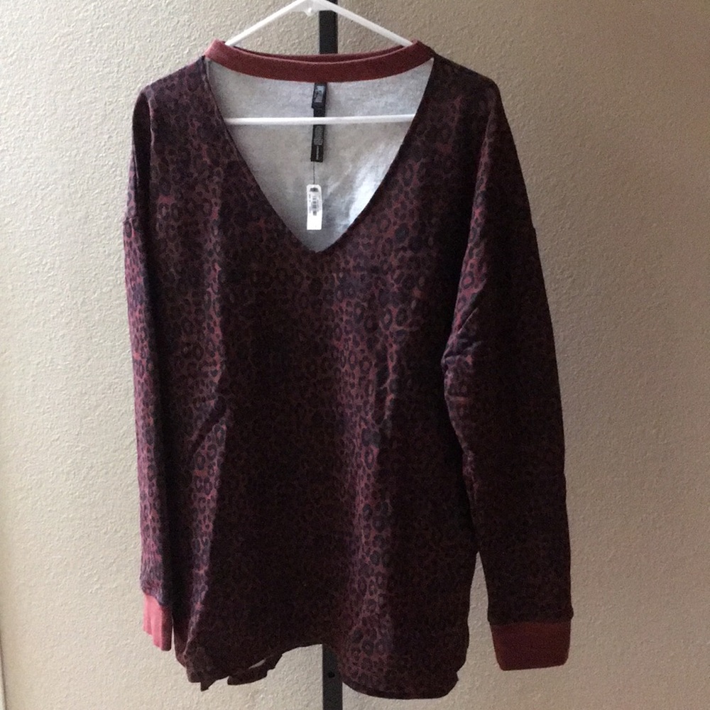 Victoria’s Secret Cheetah Sweatshirt Burgundy Sz L